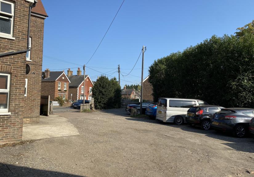 52 54 Hazelwick Road, Three Bridges, Crawley, RH10 1LZ Graves Jenkins